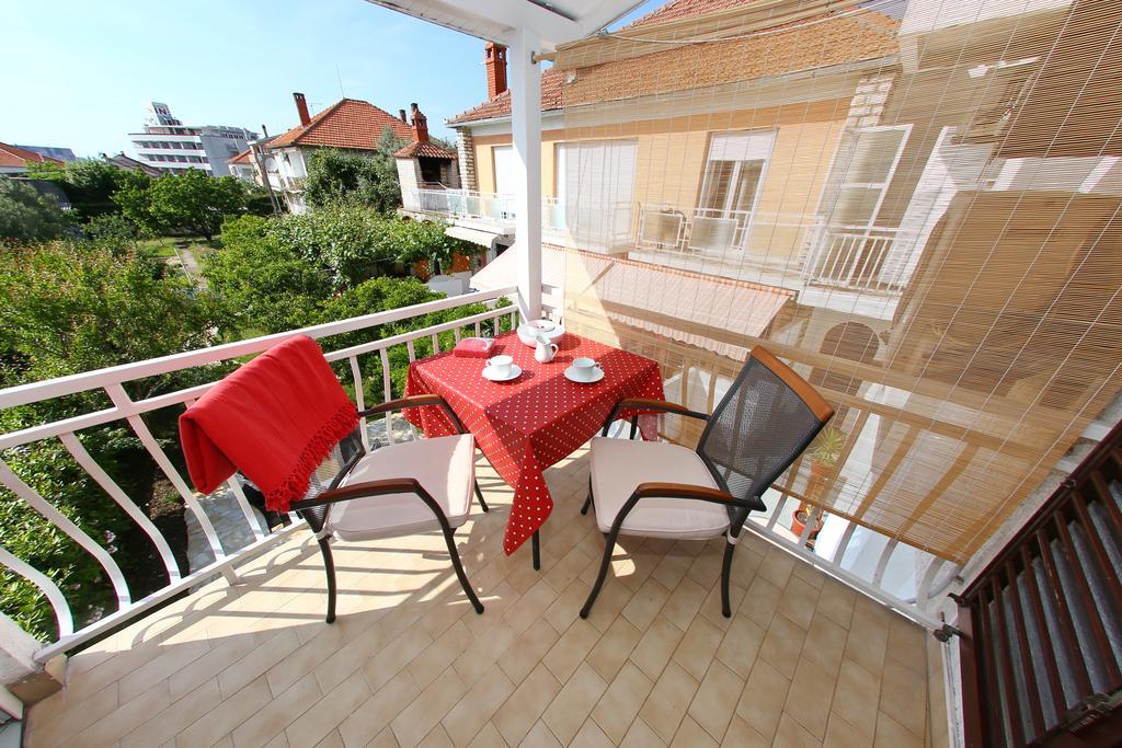 Rooms & Apartments Soline Nuove Biograd Na Moru Eksteriør billede