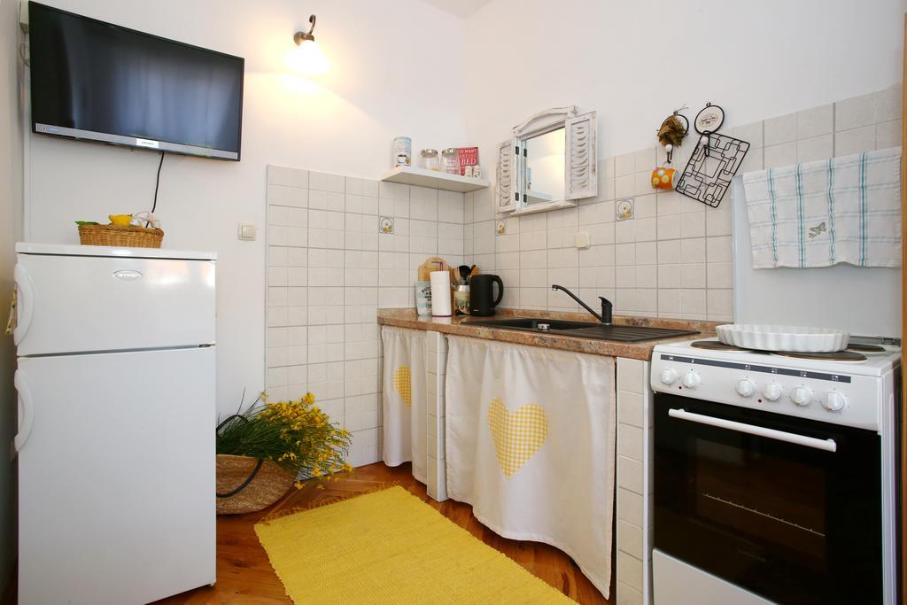 Rooms & Apartments Soline Nuove Biograd Na Moru Eksteriør billede