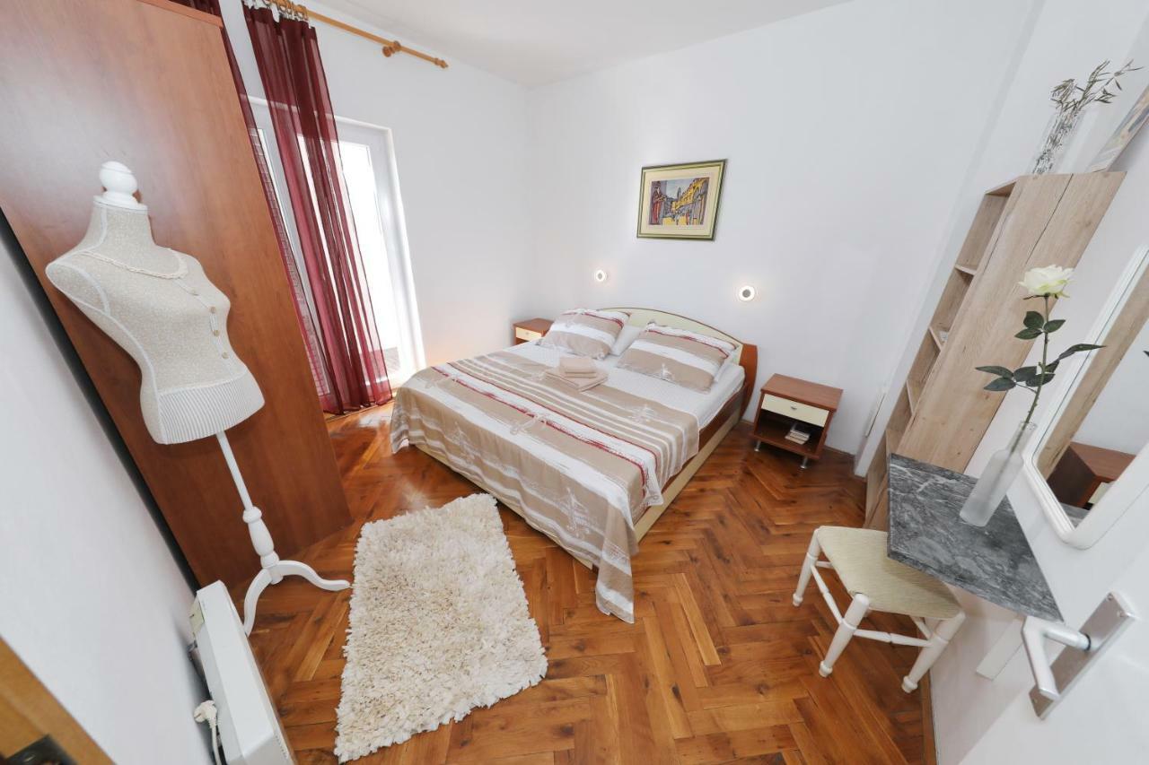 Rooms & Apartments Soline Nuove Biograd Na Moru Eksteriør billede