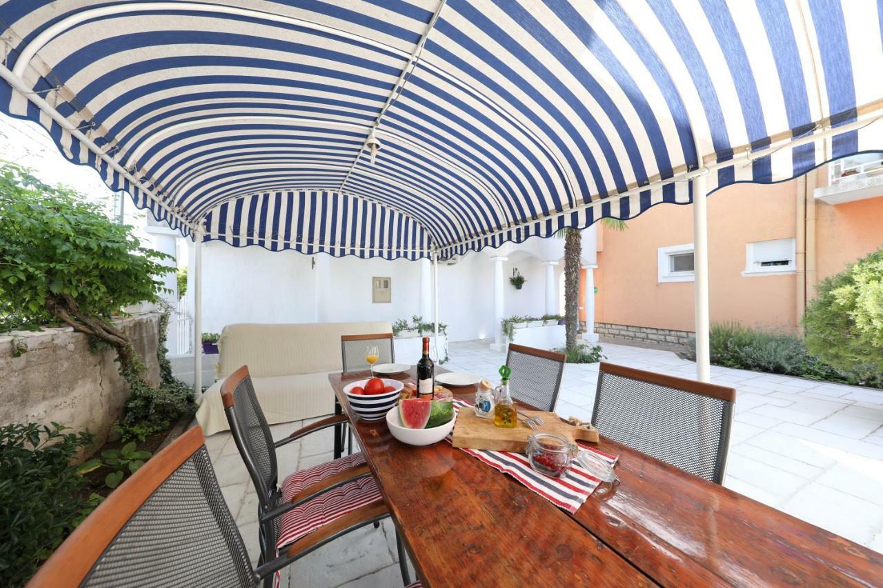 Rooms & Apartments Soline Nuove Biograd Na Moru Eksteriør billede