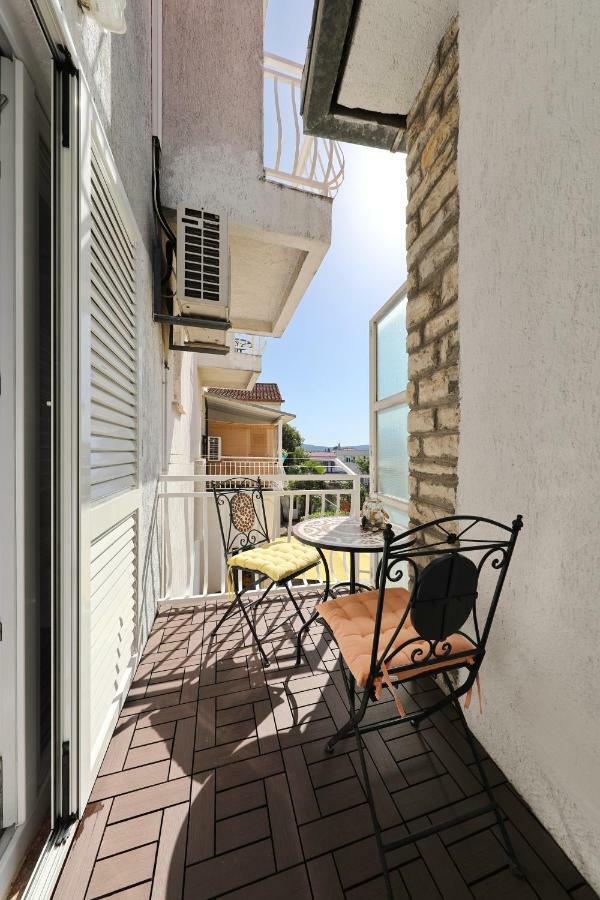 Rooms & Apartments Soline Nuove Biograd Na Moru Eksteriør billede